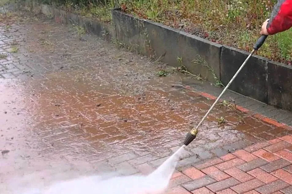 Redland Bay pressure washing pavers